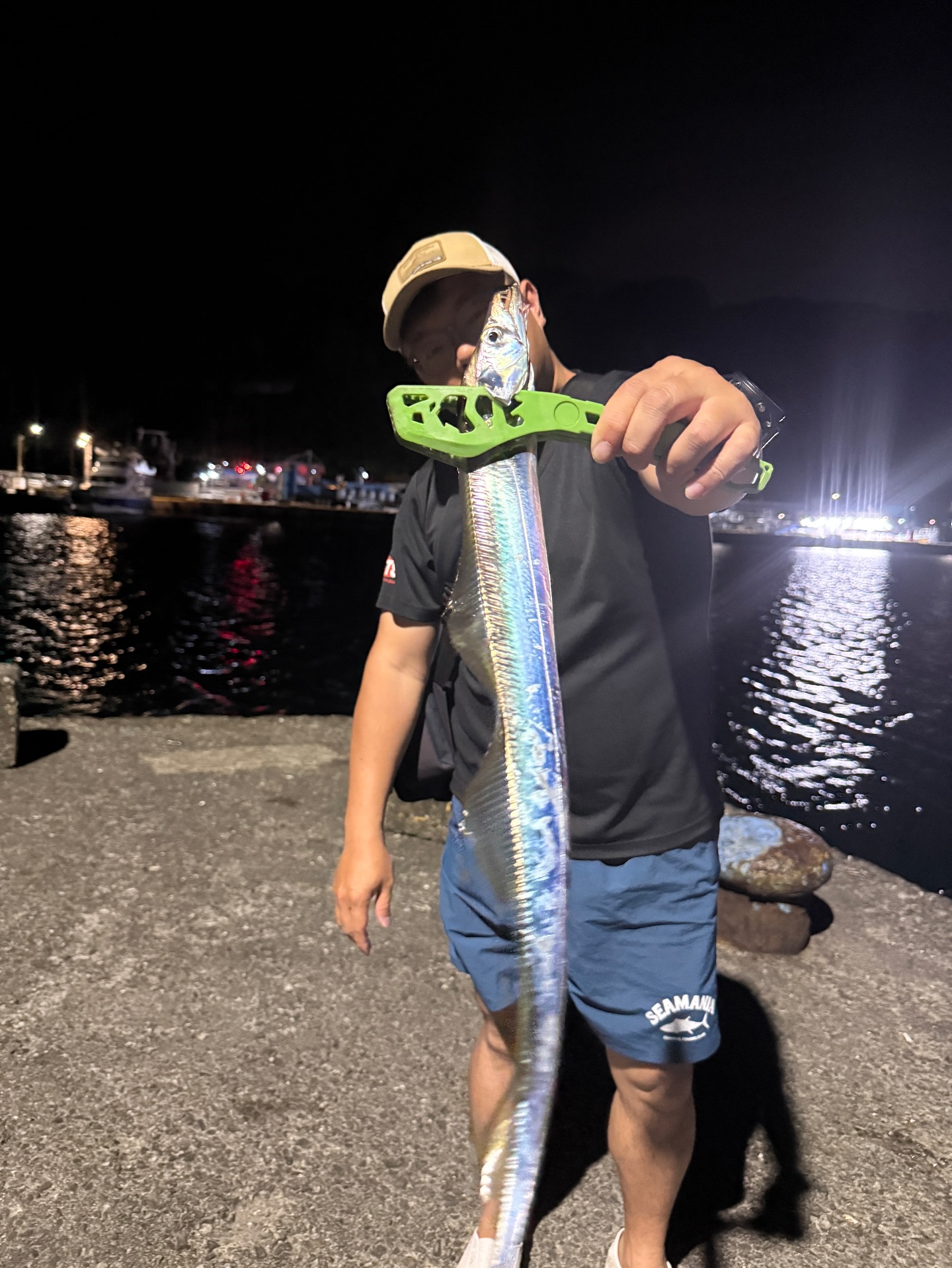 Tachiuo After Dark: A Short Pier Session Between Storms